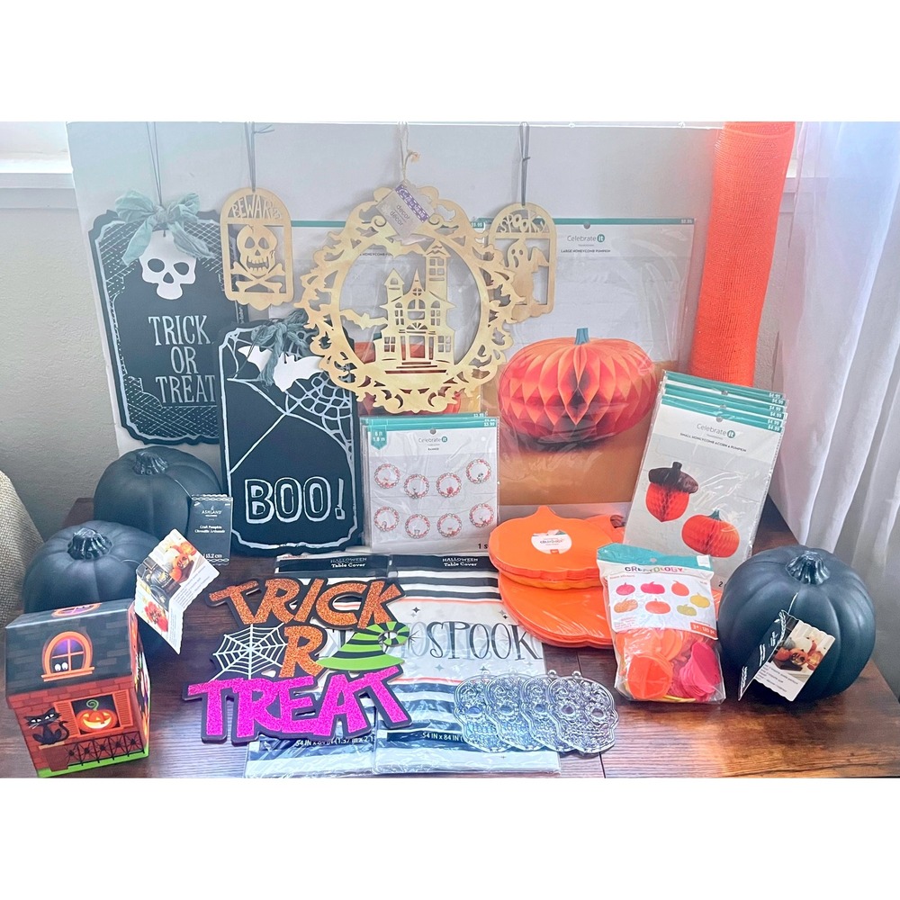 Brand New Fall Thanksgiving Decor Set/Bundle-Pumpkins-Wood Decor-Fall-Party-Fun